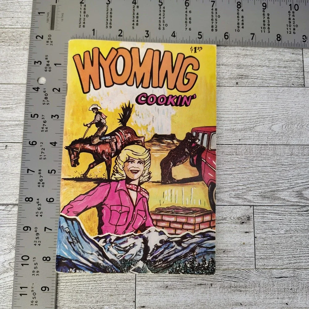 Wyoming Cookin Cookbook 1976 Herb Walker Vibrant Cover Graphics Travel Souvenier
